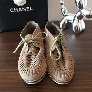 Dolce Vita Suede Lace up Moccasin in Cream/Tan